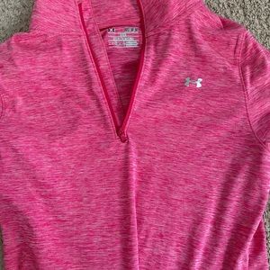 Underarmour heat gear. Loose fit